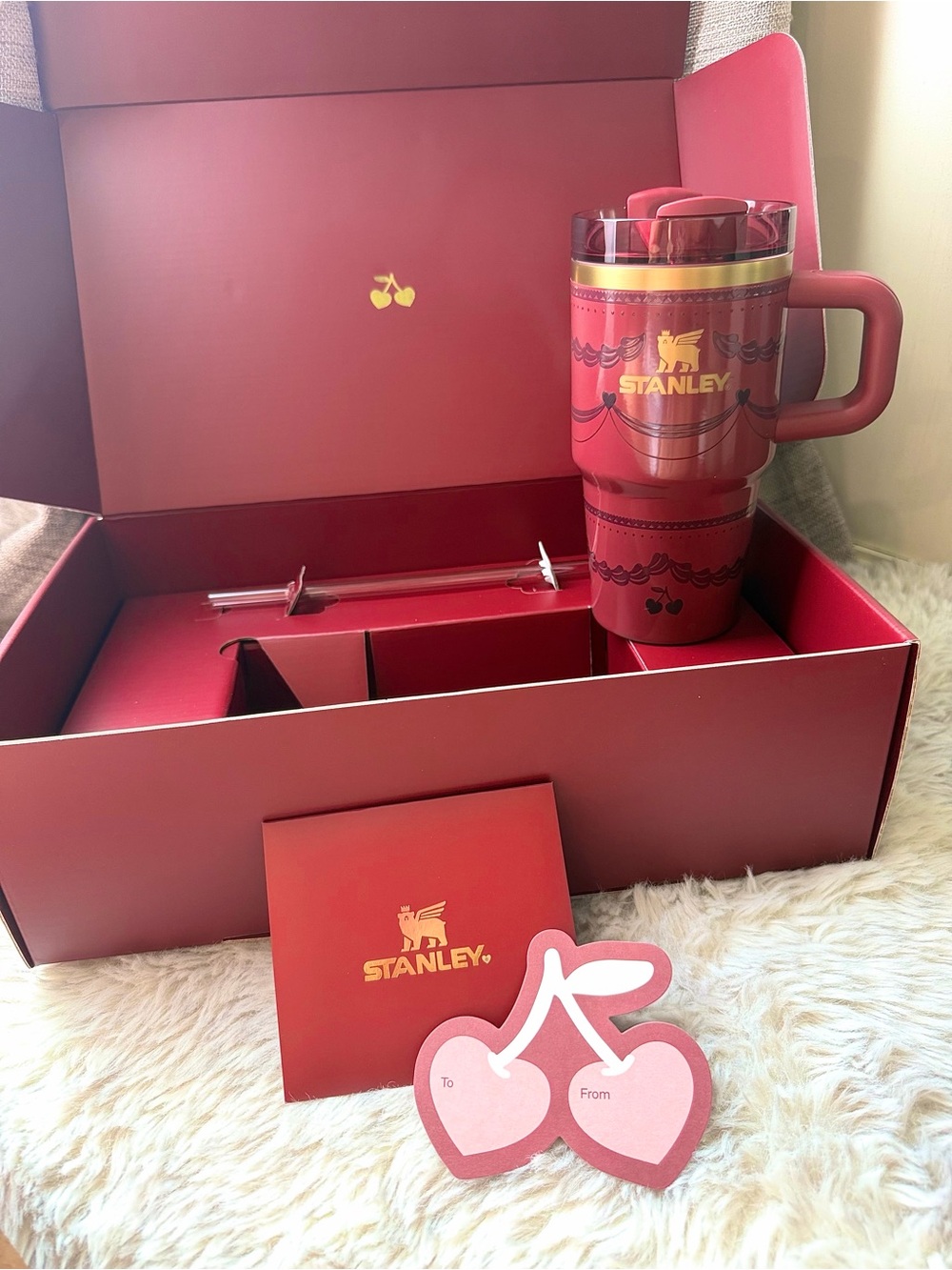 RARE🍒Cherry Stanley RED BURGUNDY STANLEY CAKE HOLIDAY STANLEY